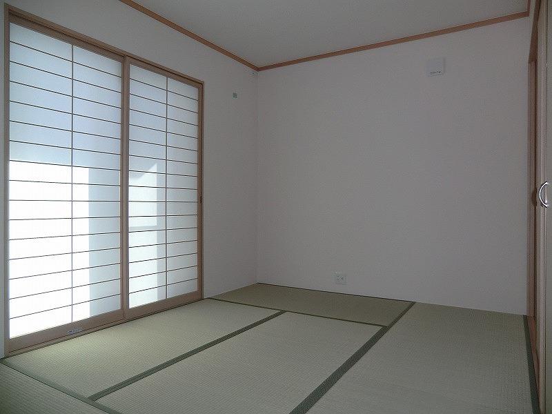 Non-living room. Local (September 2013) Shooting