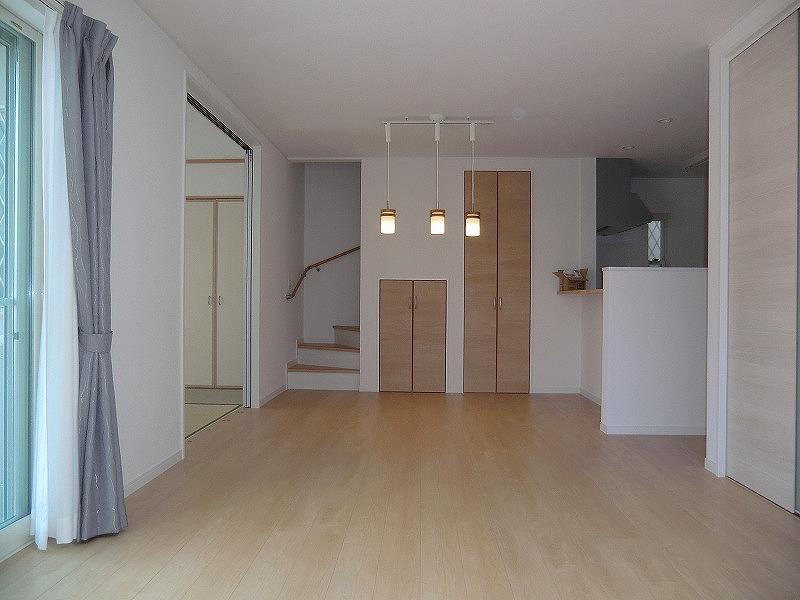 Living. Local (September 2013) Shooting