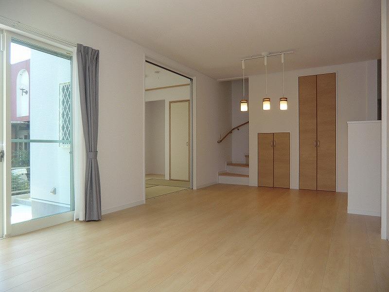 Living. Local (September 2013) Shooting