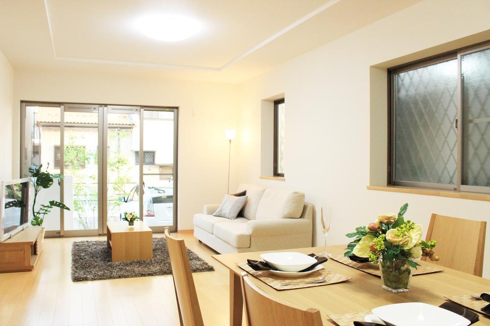 Same specifications photos (living). Full daylight, bright, Widely in the 20 pledge by the comfort LDK