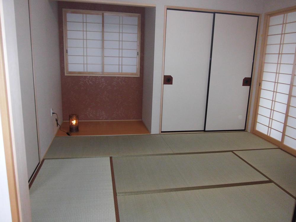 Non-living room. Japanese-style room 6 Pledge Plates