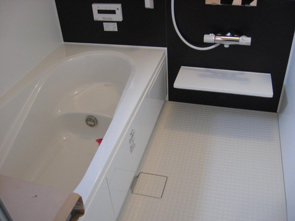 Bathroom. Wide of 1 tsubo bathroom