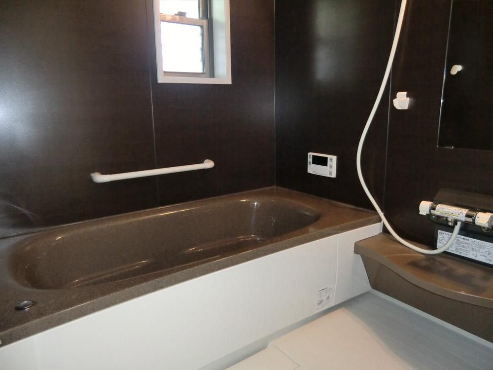 Bathroom. ◇ Bathroom ◇  1 square meters the size of the spread ・ Warm bath ・ Otobasu ・ Barrier-free ・ Yes window