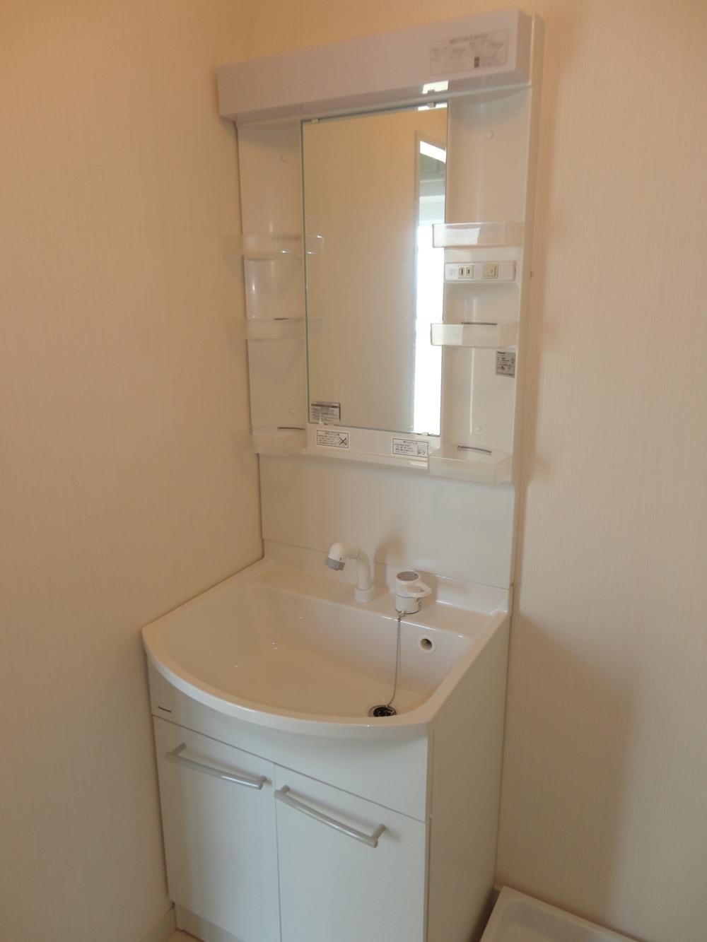 Wash basin, toilet.  ■ Vanity new goods exchange