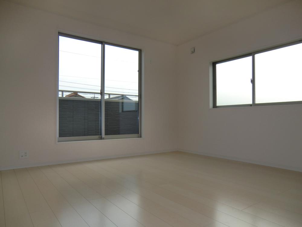 Non-living room. ◇ Western-style ◇  Bright Western-style in the south  There is all the living room closet