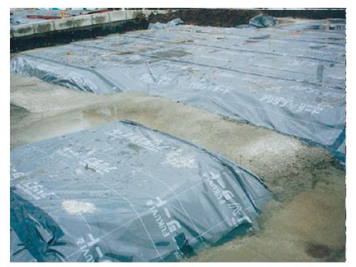 Construction ・ Construction method ・ specification. Crowded Place a moisture-proof film, Moisture prevention measures