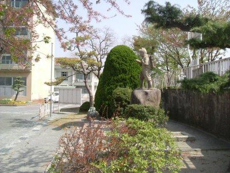 Primary school. Kiyosu Municipal Kiyosu to elementary school 1585m