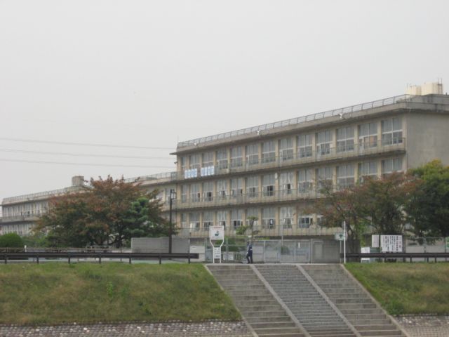 Primary school. Municipal Kiyosu to elementary school (elementary school) 580m