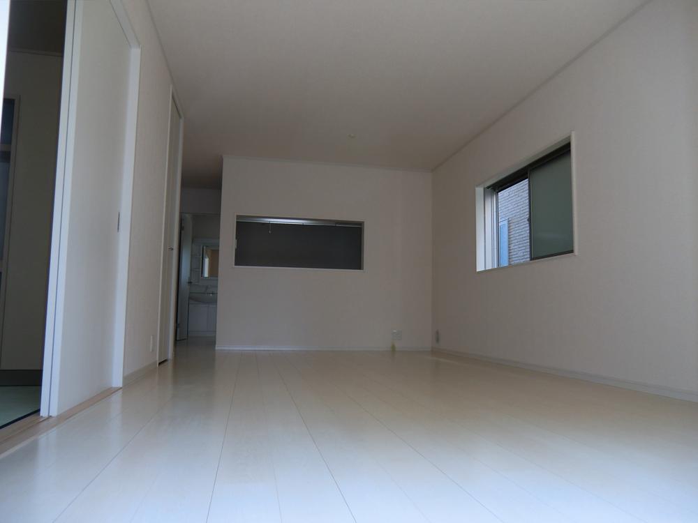 Living. ◇ living ◇  Stylish LDK16.5 pledge that the white-toned, Tsuzukiai 22.5 Pledge  