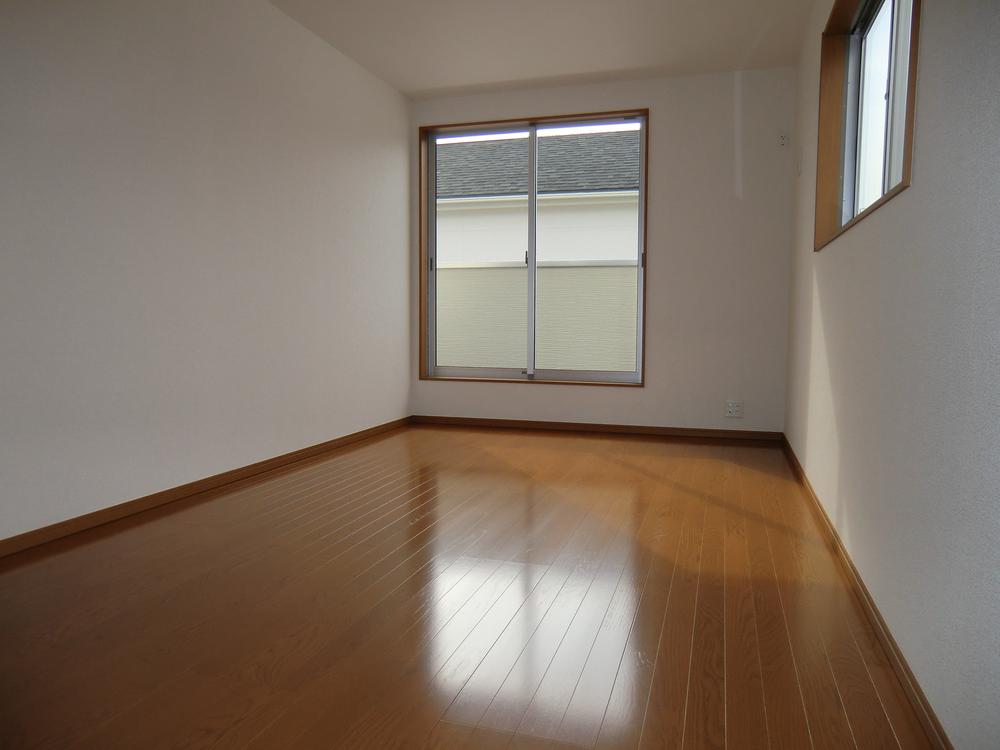 Non-living room. ◇ Western-style ◇  Bright Western-style in the south  All room storage