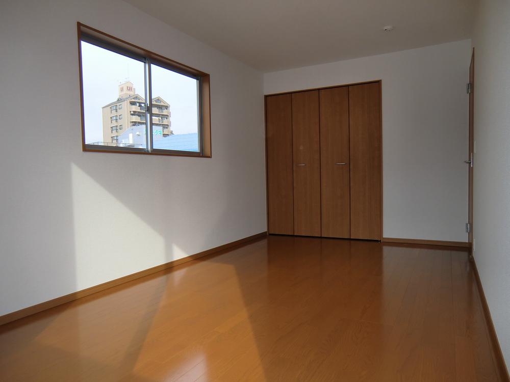 Non-living room. ◇ Western-style ◇  Bright Western-style in the south  All room storage