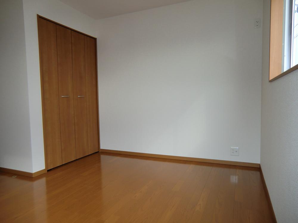 Non-living room. ◇ Western-style ◇  Bright Western-style in the south  All room storage