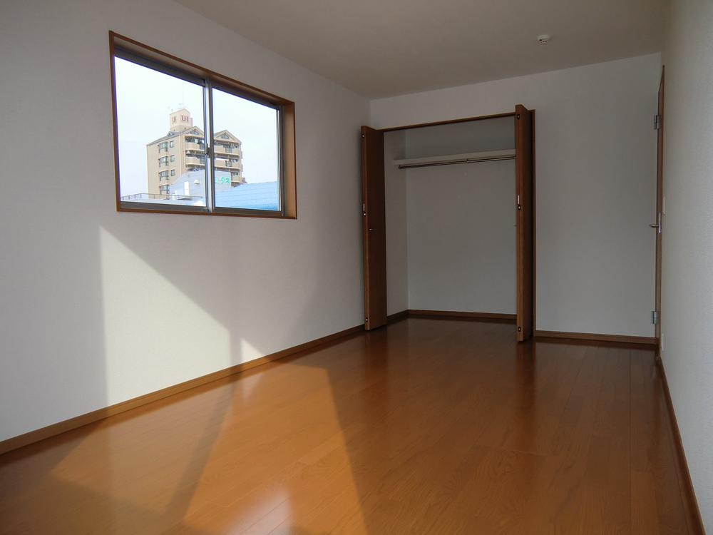 Non-living room. ◇ Western-style ◇  Bright Western-style in the south  All room storage