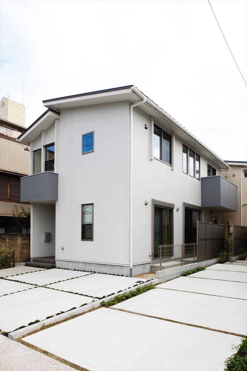 Local appearance photo. G Togaikan photo  ※ 2013 / 11 / 21 shooting parking space two possible