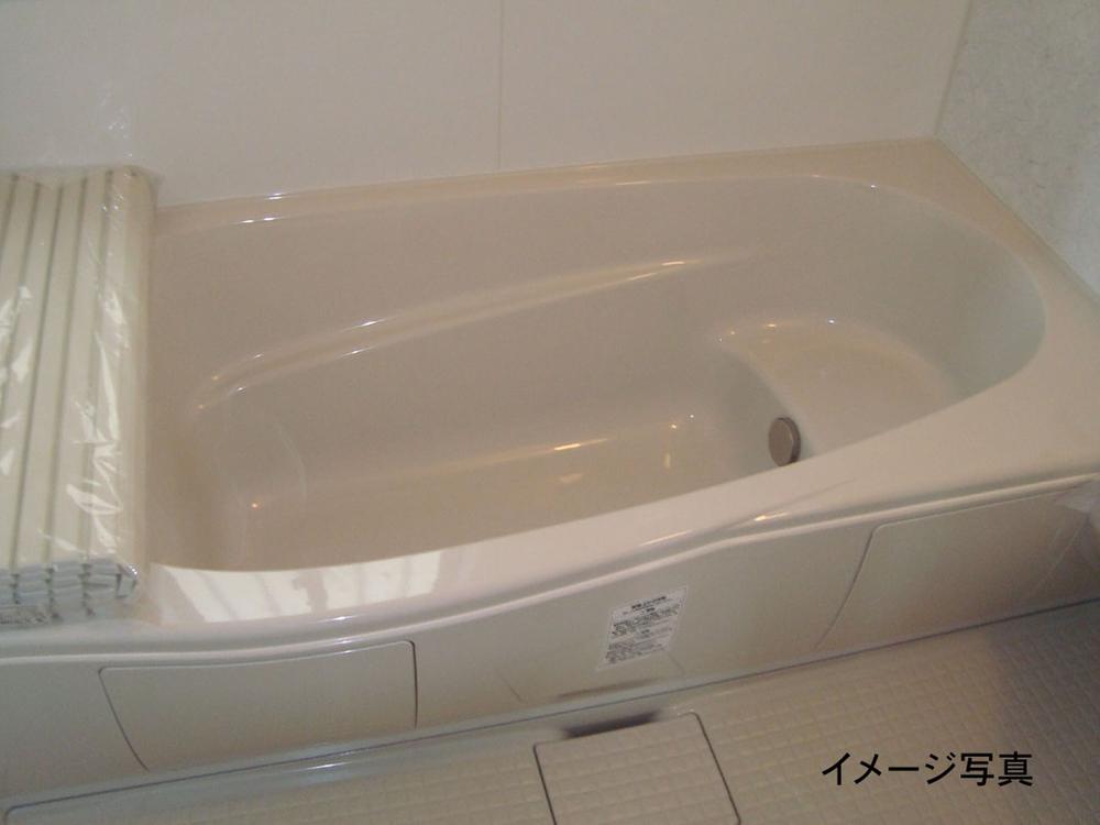 Same specifications photo (bathroom)