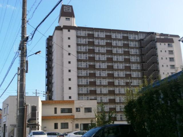 Local appearance photo. Local (10 May 2013) Shooting