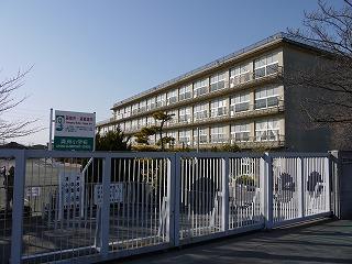 Primary school. Kiyosu Municipal Kiyosu to elementary school 933m
