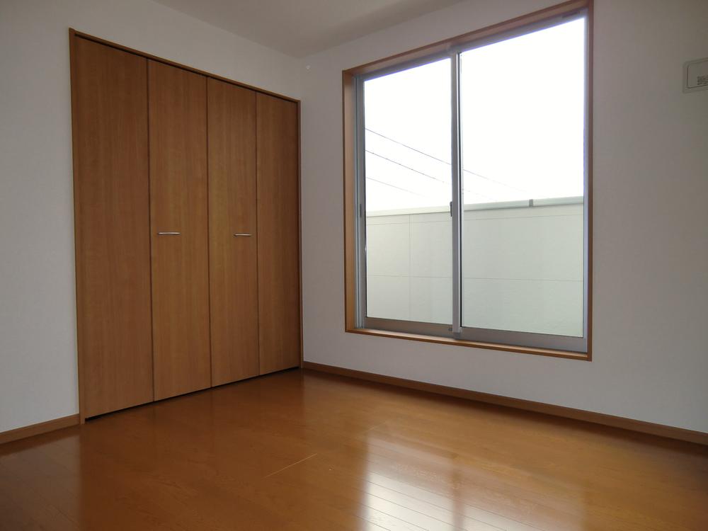 Non-living room. ◇ Western-style ◇  Bright Western-style in the south  All room storage