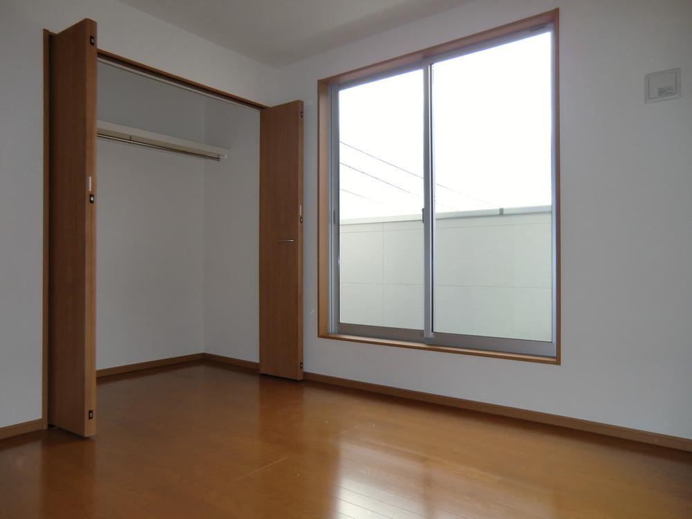 Non-living room. ◇ Western-style ◇  Bright Western-style in the south  All room storage