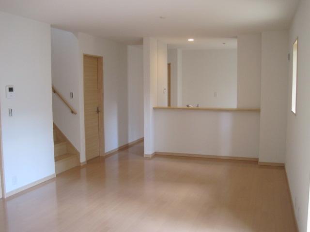 Same specifications photos (living). Same specifications