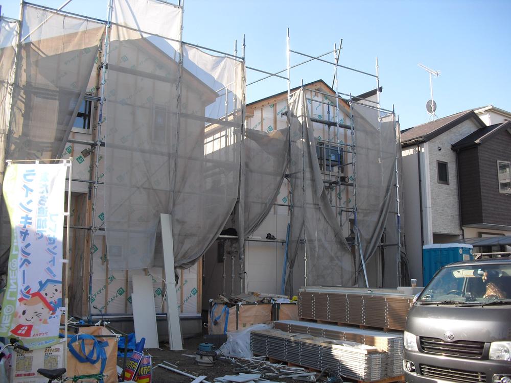 Local appearance photo. Local (12 May 2013) Shooting