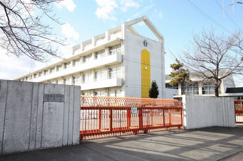 Primary school. Toei up to elementary school (elementary school) 1403m