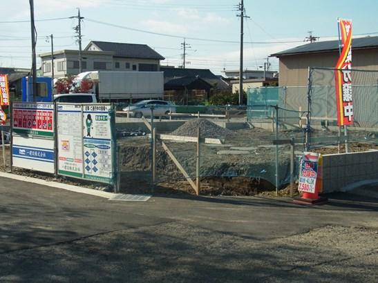 Local appearance photo. Local (12 May 2013) Shooting