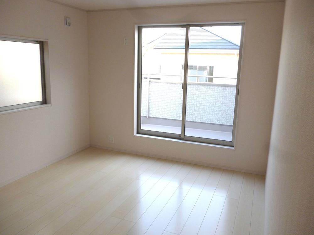Non-living room. The 2 Kainushi bedroom there is a convenient walk-in closet in the housing. 