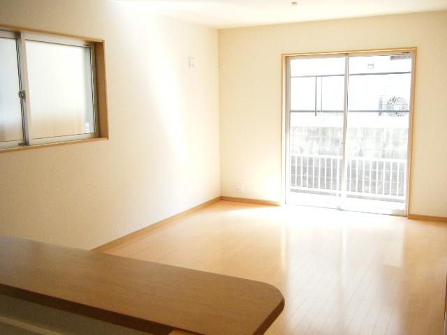 Same specifications photos (living). * Different from the actual ones