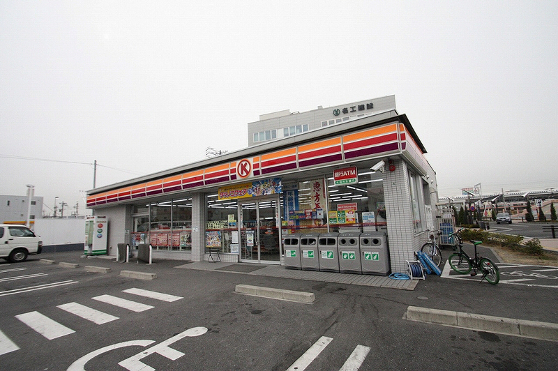 Convenience store. 674m to Circle K Biwajima Keisatsushomae store (convenience store)