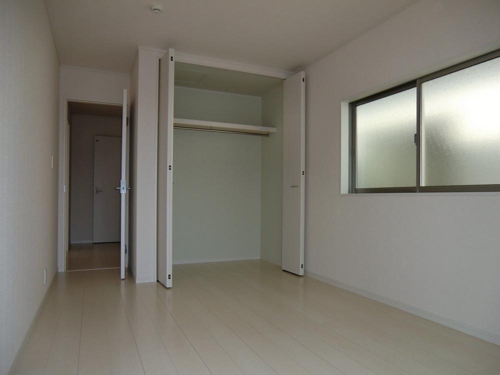 Non-living room. ◇ Western-style ◇  6.5 Pledge  Yang per well in the south! !   All room storage