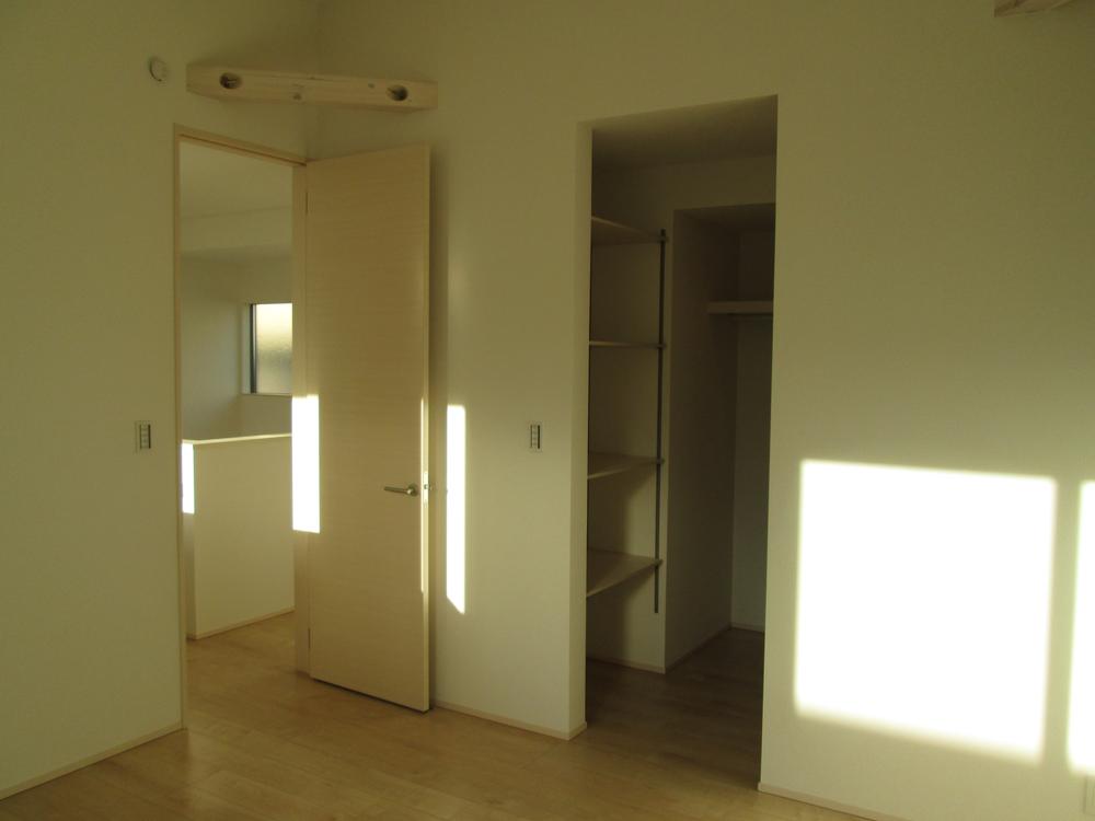 Non-living room. Indoor (12 May 2013) Shooting