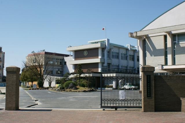 Junior high school. Nishibiwashima 2230m until junior high school