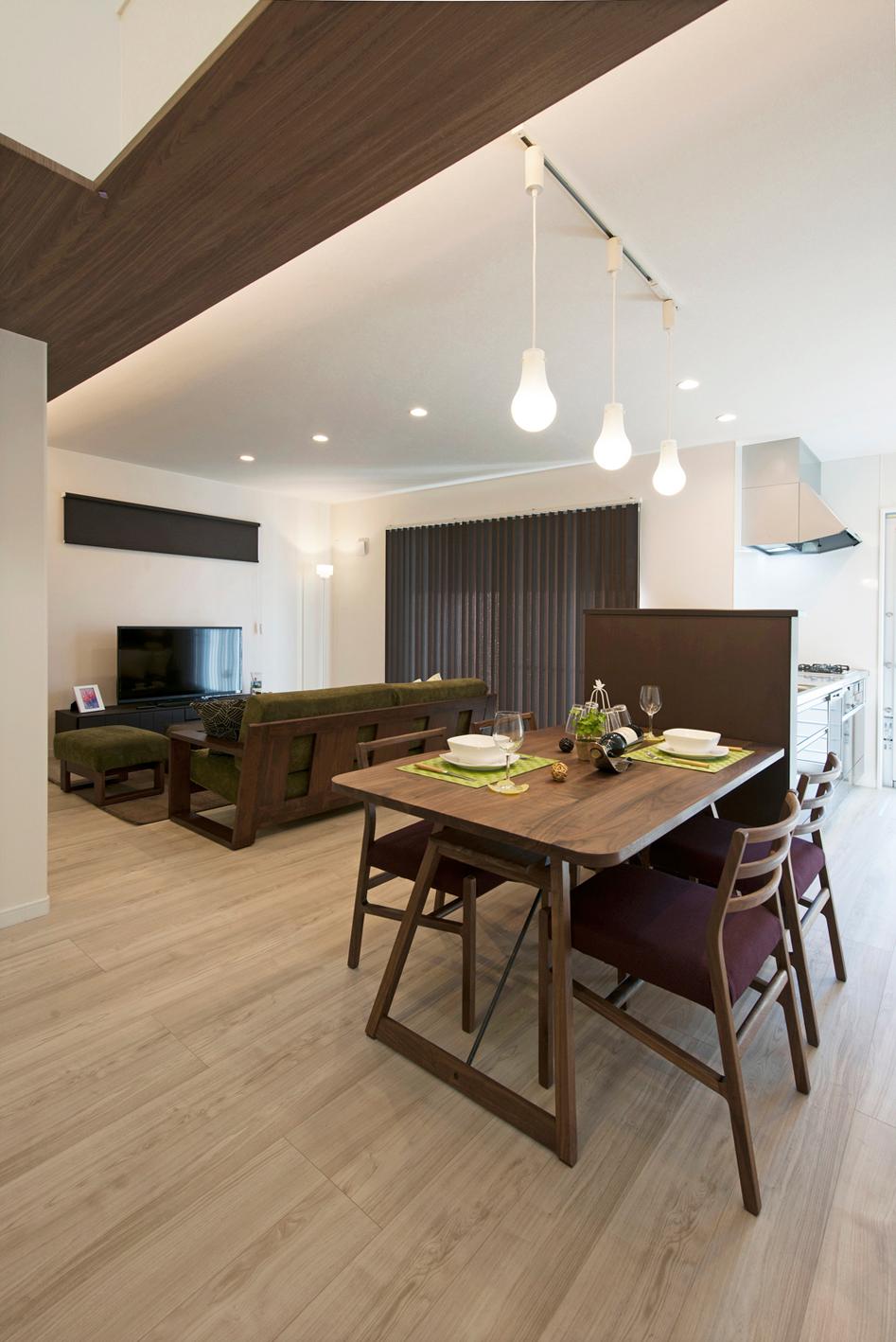 Living. Nishibiwashima III / B compartment "Class-ic" Model house