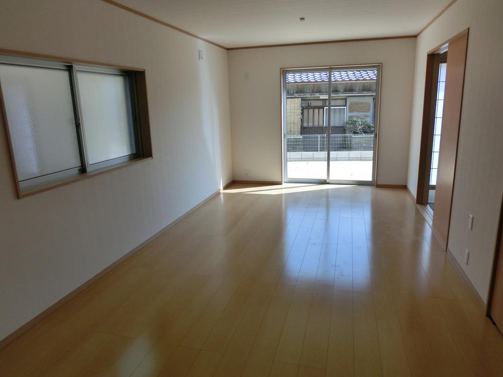 Same specifications photos (living). Same construction company the same specification  ※ Floor plan is different