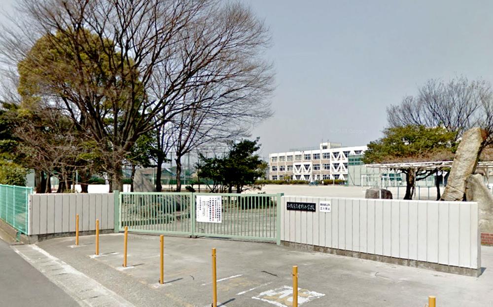 Primary school. 1253m to Komaki Municipal Komeno Elementary School