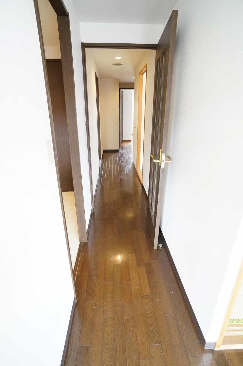 Other local. Room (May 2012) shooting