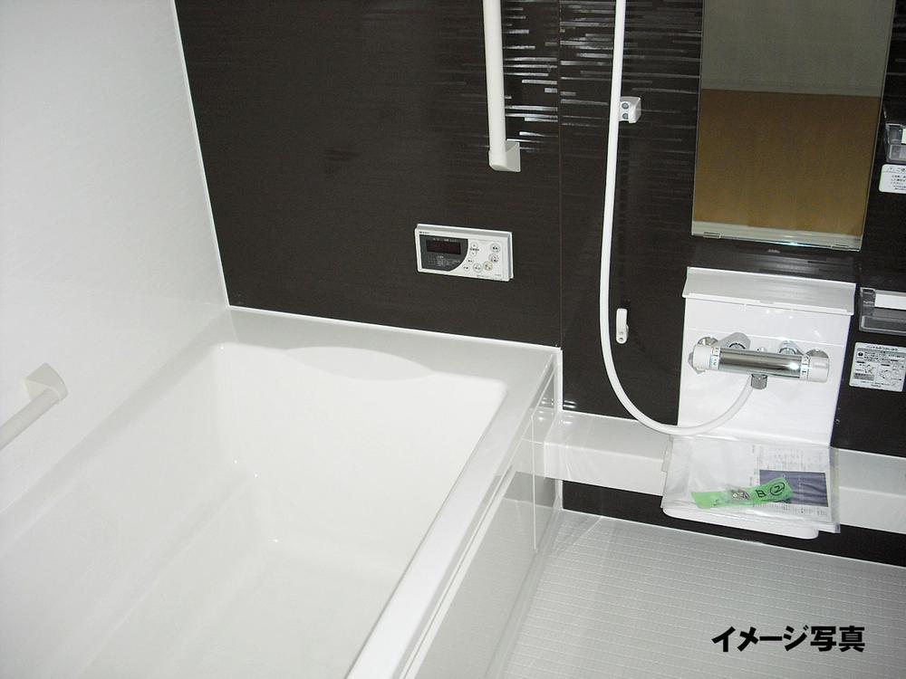 Same specifications photo (bathroom). Same specifications: Unit bus