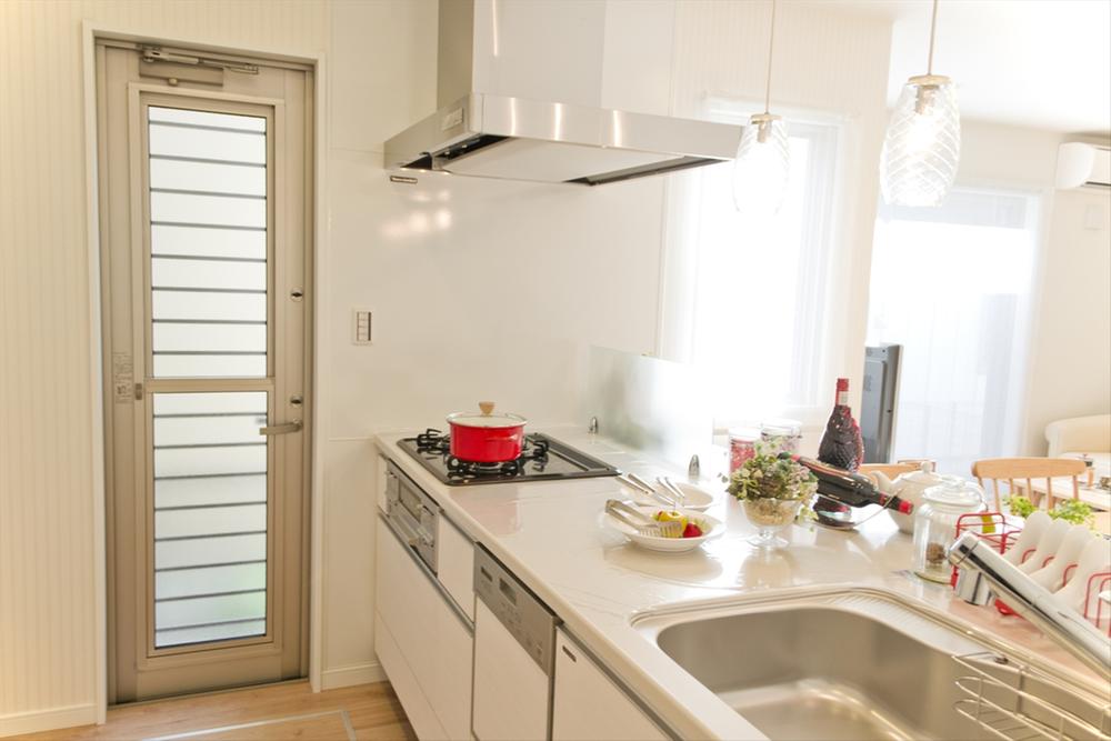 Kitchen. kitchen.