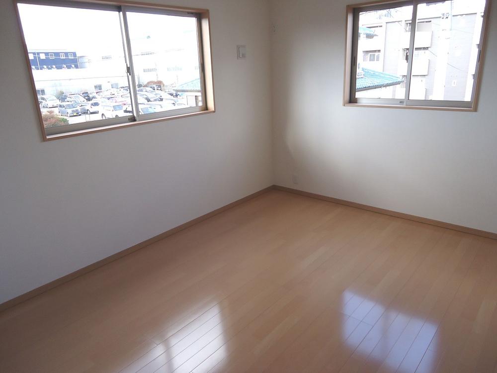 Non-living room. Western-style 6.75 Pledge!