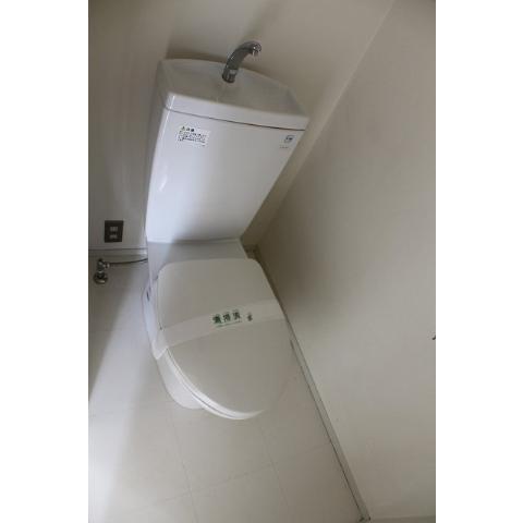 Toilet