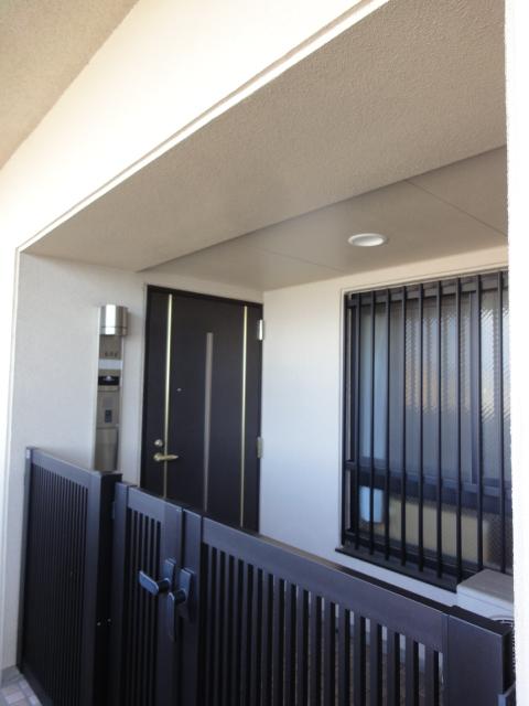 Other common areas. Shoot the room before the alcove. You can taste the detached sensation with gate.