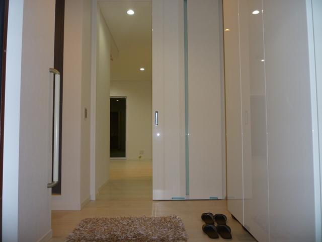 Other. Open-minded Grand height specification Atype of the front of the door that contains the entrance to the ceiling full Local shooting H25.8.26