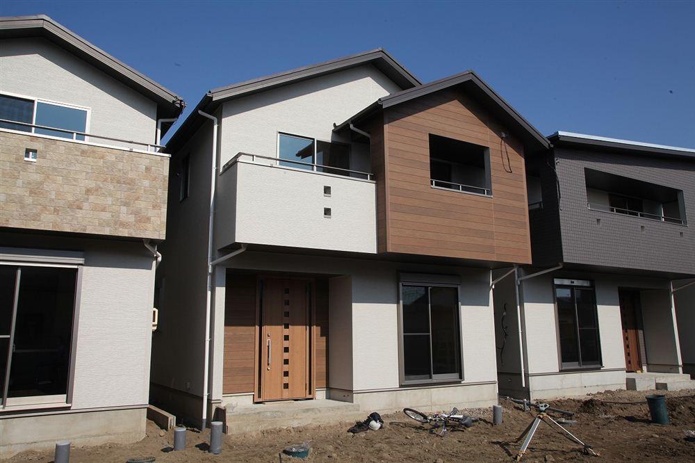 Local appearance photo. Local (11 May 2013) Shooting Building C