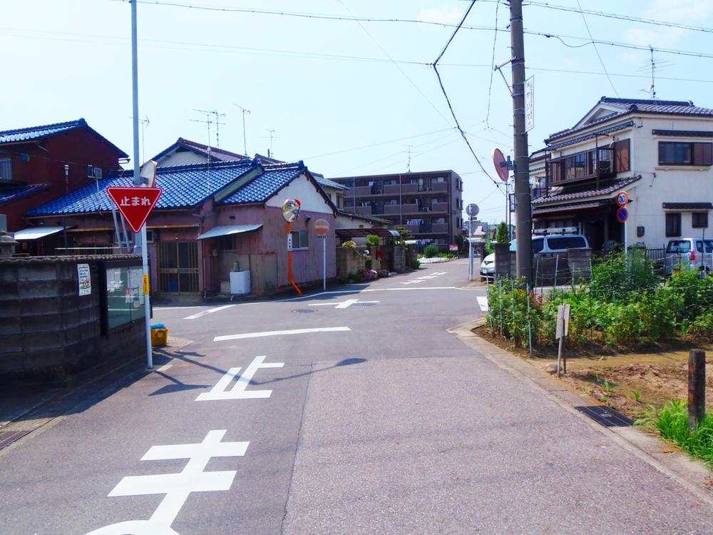 Local photos, including front road. Nearby facilities, Tokengun is lined, Also a sense of one house one House is spacious