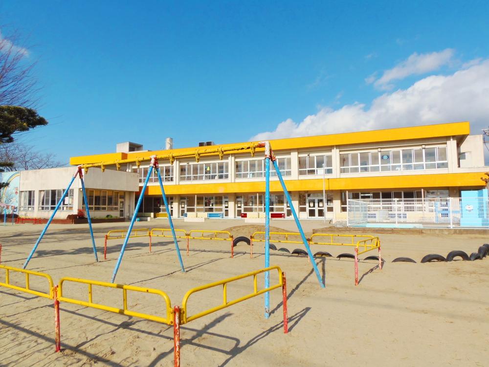 kindergarten ・ Nursery. Municipal Azuma nursery school  /  About 440m
