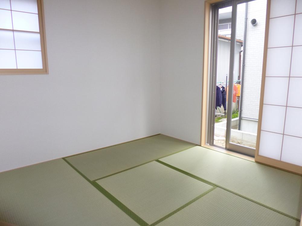 Non-living room. Japanese-style room (2013.12.3 shooting)