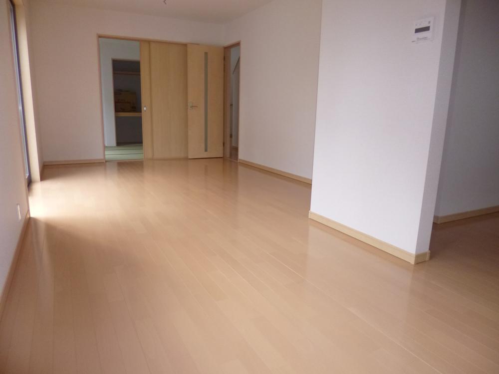 Living. (2013.12.3 shooting)