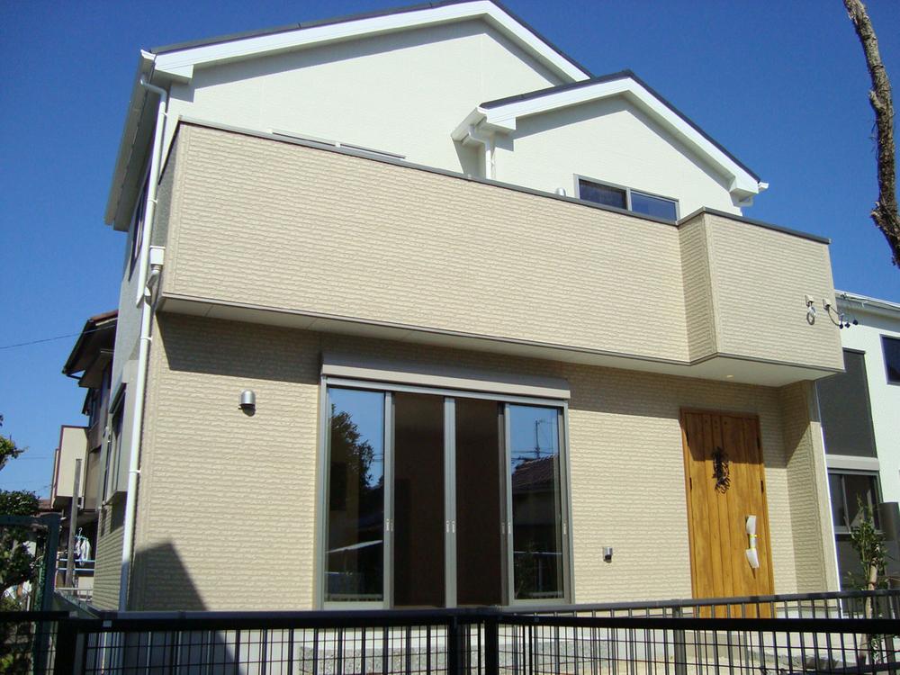 Other local. Building 2 Facing south! 