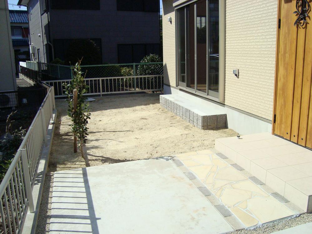 Garden. Building 2 Day good Nantei! 